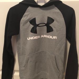 Boys youth large Under Armour hoodie.
